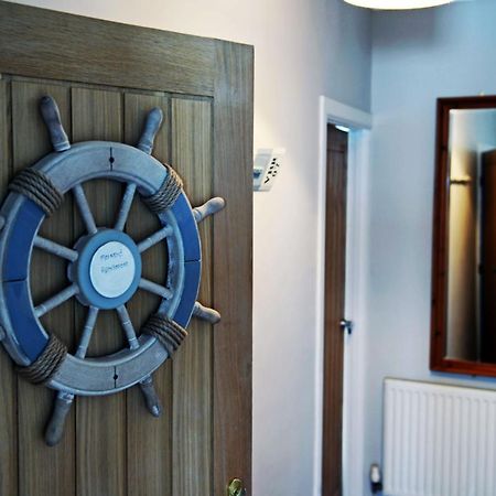 Mermaid Apartment - Sea Front Apartment With Views Saundersfoot Ngoại thất bức ảnh